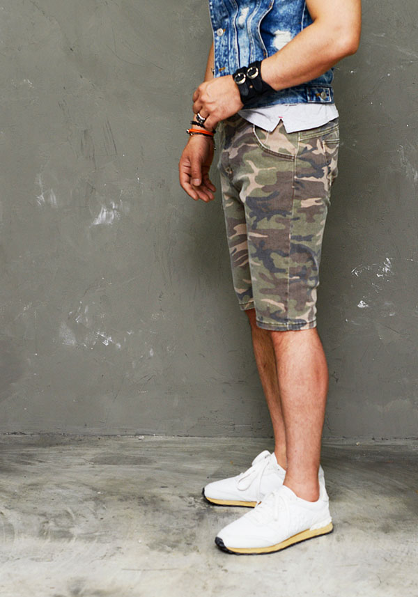 mens slim fit camo shorts