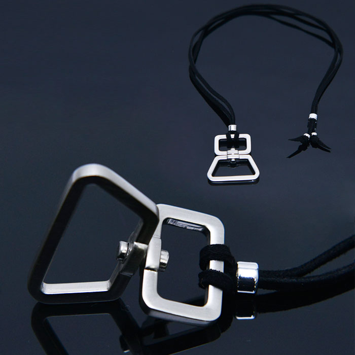 Accessories :: Necklaces :: Moving Metal Charm Long-Necklace 347
